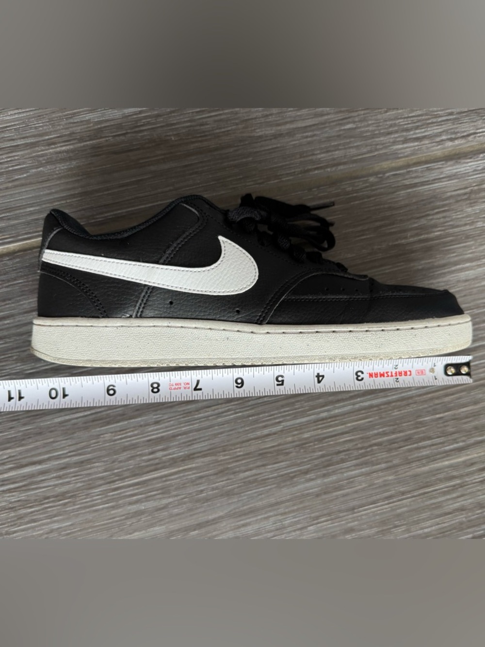 Nike Black and White Low-Top Sneakers - Picture 3 of 9